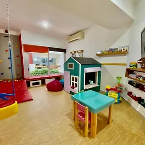 https://playa-moon-dream.allrivieramayahotels.com